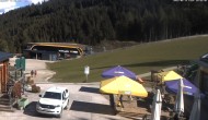 Archiv Foto Webcam Hauser Kaibling: Service Center (1424 m) 13:00
