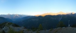 Archiv Foto Webcam Grächen im Wallis: Panorama Furggen 17:00