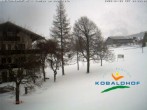 Archived image Webcam Ramsau am Dachstein: Golf course at the hotel Kobaldhof 02:00