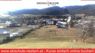 Archiv Foto Webcam Riezlern / Vorarlberg 13:00