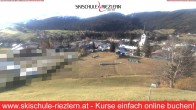 Archiv Foto Webcam Riezlern / Vorarlberg 13:00