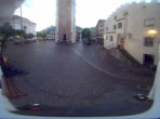 Archiv Foto Webcam Dorfplatz Kastelruth, Südtirol 05:00