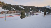 Archived image Webcam Sunshine Mountain Lodge (1.658 m) 04:00