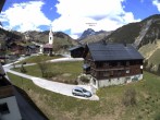 Archived image Webcam Village center Warth 11:00