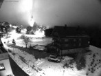 Archiv Foto Webcam Dorfzentrum von Warth 19:00