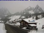 Archived image Webcam base station Brunni-Haggenegg mountain railways 13:00