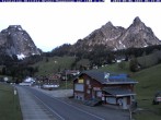 Archived image Webcam base station Brunni-Haggenegg mountain railways 05:00