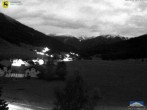 Archiv Foto Webcam Dorf Tschierv 03:00
