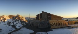 Archiv Foto Webcam Bergstation des Hörnli-Express 05:00