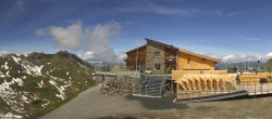 Archived image Webcam Top station Hörnli-Express 11:00