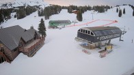 Archived image Webcam Sunshine Village near Banff 04:00