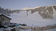 Archived image Webcam Alberta, Marmot Basin Mid Mountain 07:00