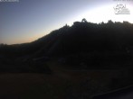 Archiv Foto Webcam Winterberg: Blick vom Quick Jet zur Sprungschanze 05:00