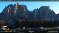 Archiv Foto Webcam Val di Fassa - Dirupi di Larséc 05:00