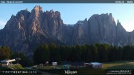 Archiv Foto Webcam Val di Fassa - Dirupi di Larséc 05:00