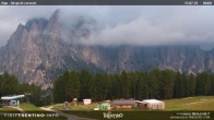 Archiv Foto Webcam Val di Fassa - Dirupi di Larséc 05:00