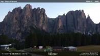Archiv Foto Webcam Val di Fassa - Dirupi di Larséc 05:00