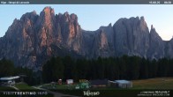 Archiv Foto Webcam Val di Fassa - Dirupi di Larséc 06:00