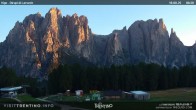 Archived image Webcam Dirupi di Larséc 06:00
