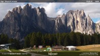 Archiv Foto Webcam Val di Fassa - Dirupi di Larséc 15:00