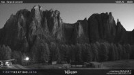 Archiv Foto Webcam Val di Fassa - Dirupi di Larséc 05:00