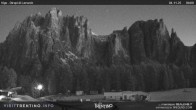 Archived image Webcam Dirupi di Larséc 05:00