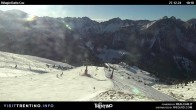 Archived image Webcam Fassatal - mountain hut Baita de Cruz 09:00