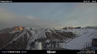 Archived image Webcam Fassatal - mountain hut Baita de Cruz 07:00