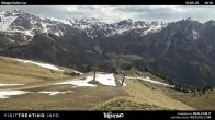 Archived image Webcam Fassatal - mountain hut Baita de Cruz 15:00