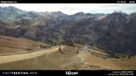 Archived image Webcam Fassatal - mountain hut Baita de Cruz 09:00
