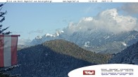 Archiv Foto Webcam Blick aufs Kaisergebirge 13:00