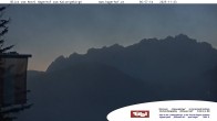 Archived image Webcam View to Kaisergebirge 05:00