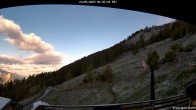 Archived image Webcam Restaurant Trächuhittu in Jeizine 06:00