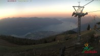 Archiv Foto Webcam Cardada Cimetta: Blick Sesselbahn 05:00