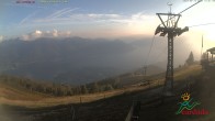 Archiv Foto Webcam Cardada Cimetta: Blick Sesselbahn 17:00