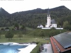 Archiv Foto Webcam Kreuth: Kirche und Freibad 05:00