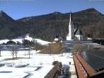 Archiv Foto Webcam Kreuth: Kirche und Freibad 11:00