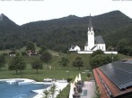 Archiv Foto Webcam Kreuth: Kirche und Freibad 07:00