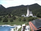 Archiv Foto Webcam Kreuth: Kirche und Freibad 11:00