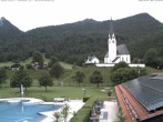 Archiv Foto Webcam Kreuth: Kirche und Freibad 07:00
