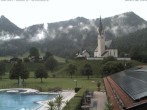 Archiv Foto Webcam Kreuth: Kirche und Freibad 17:00