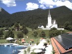 Archiv Foto Webcam Kreuth: Kirche und Freibad 10:00