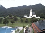 Archiv Foto Webcam Kreuth: Kirche und Freibad 06:00