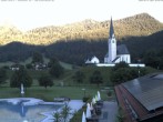 Archiv Foto Webcam Kreuth: Kirche und Freibad 05:00