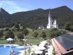 Archiv Foto Webcam Kreuth: Kirche und Freibad 11:00