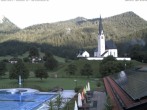 Archiv Foto Webcam Kreuth: Kirche und Freibad 06:00