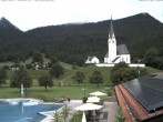 Archiv Foto Webcam Kreuth: Kirche und Freibad 13:00