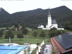 Archiv Foto Webcam Kreuth: Kirche und Freibad 06:00