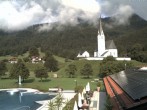Archiv Foto Webcam Kreuth: Kirche und Freibad 07:00