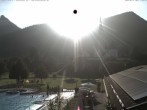 Archiv Foto Webcam Kreuth: Kirche und Freibad 17:00